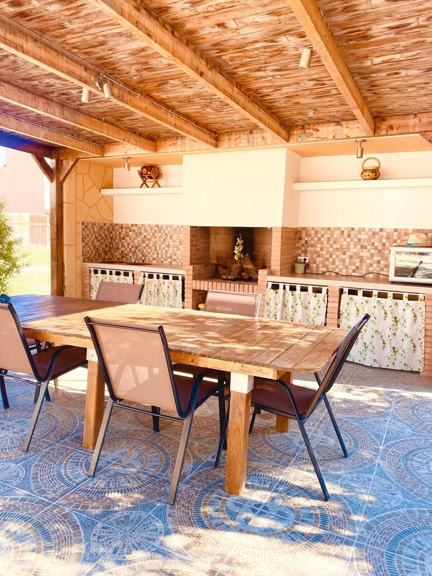 Villa La *